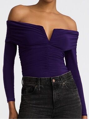 NWT EXPRESS Ruched V-Wire Fold Over Off The Shoulder Long Sleeve Top